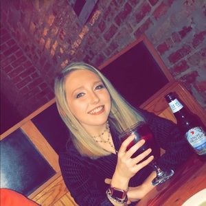 Meet your Posher, Michaela